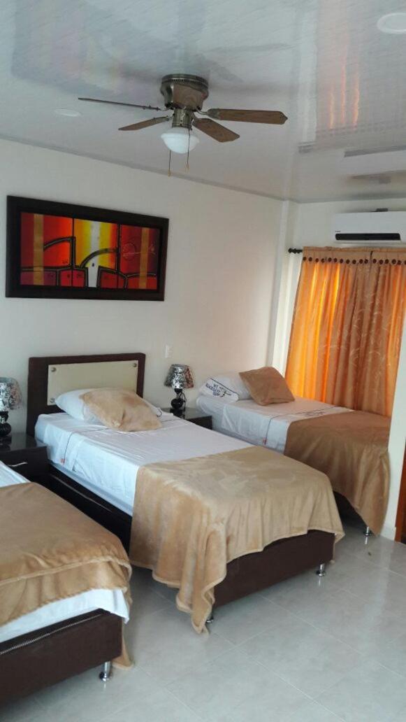 Hotel La Fuente J.N La Macarena Ngoại thất bức ảnh